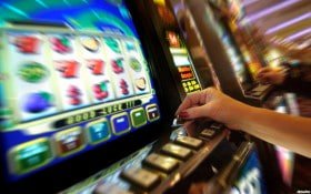 betwinner5 ဘင်ဂို ဆုငွေရရှိသောကစားသမား MMK ငွေထုတ်ယူနေသည့်မြင်ကွင်း